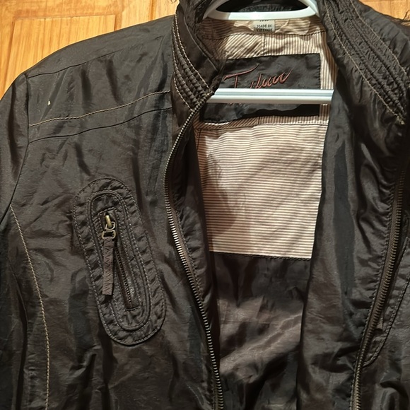 Deep brown Jacket with a lacy edging - Picture 4 of 7